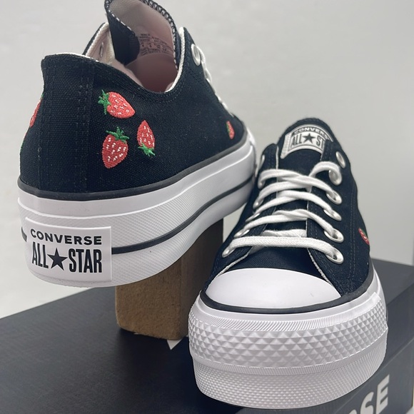 Converse WMNS Black Platform Sneakers A14935F
CTAS LIFT OX
BLACK/SOFT RED - Picture 8 of 16